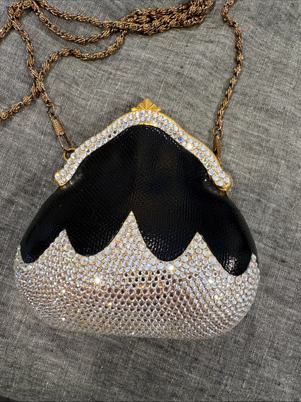 Vintage Rhinestone Hard Case Evening Bag Black Silver Cocktail Clutch Crossbody - Picture 3 of 8